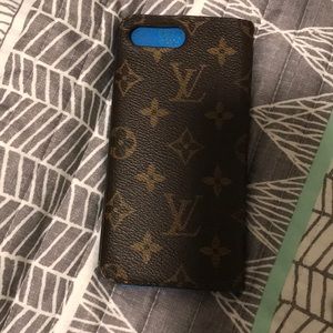 Louis Vuitton phone case 7+, 8+.